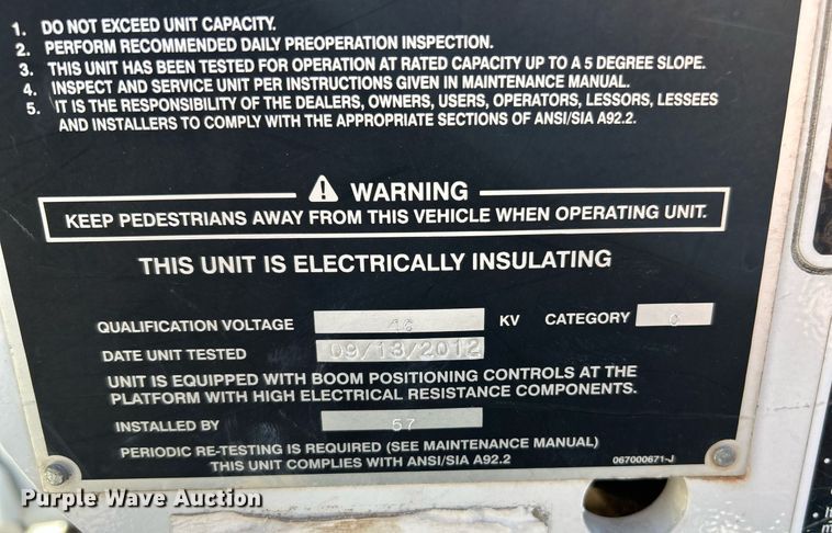 image for item NQ9971 2012 Ford F550 Super Duty XL  bucket truck