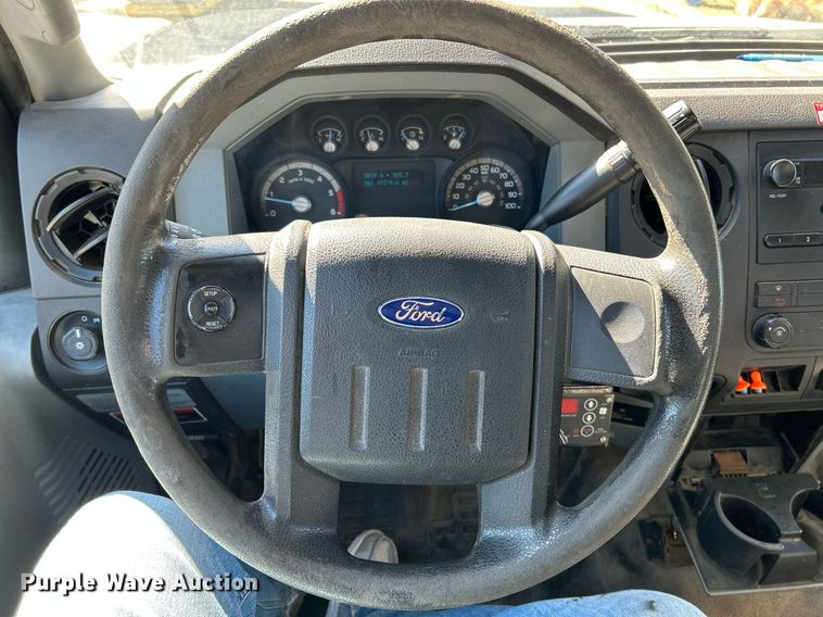 image for item NQ9971 2012 Ford F550 Super Duty XL  bucket truck