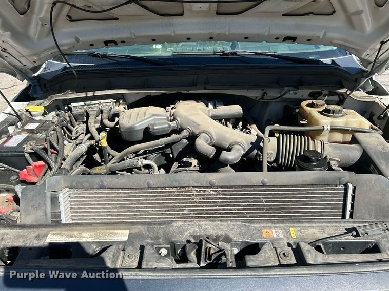 image for item NQ9971 2012 Ford F550 Super Duty XL  bucket truck