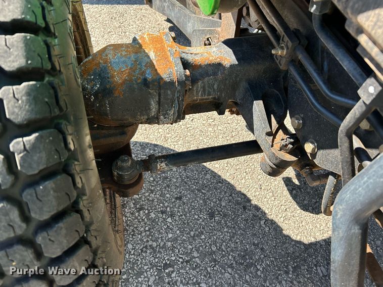 image for item NQ9972 2008 John Deere 3320  tractor