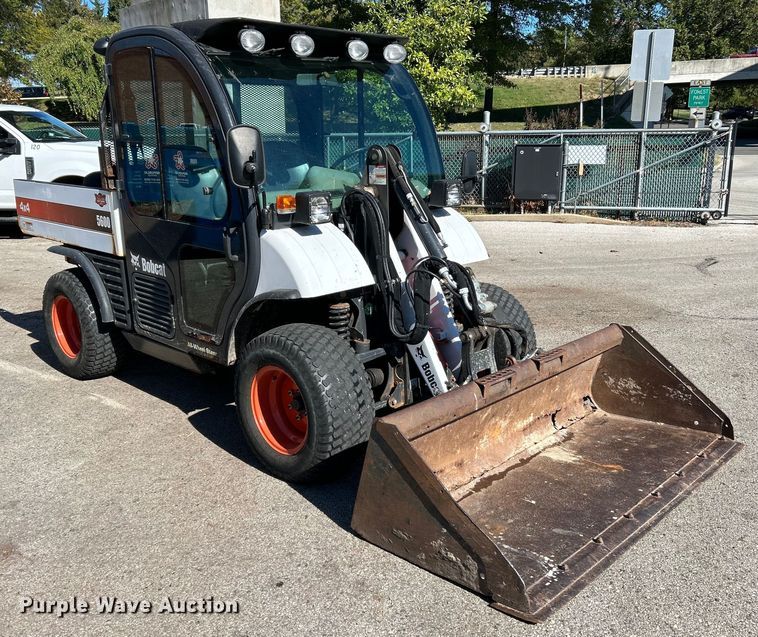 image for item NQ9973 2016 Bobcat 5600  utility vehicle