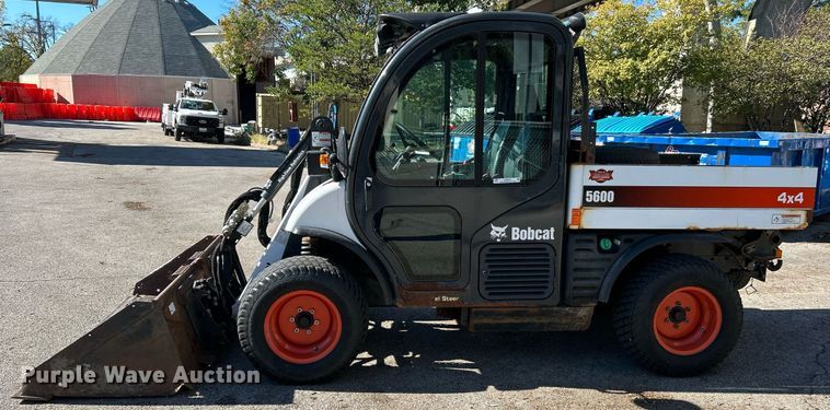 image for item NQ9973 2016 Bobcat 5600  utility vehicle