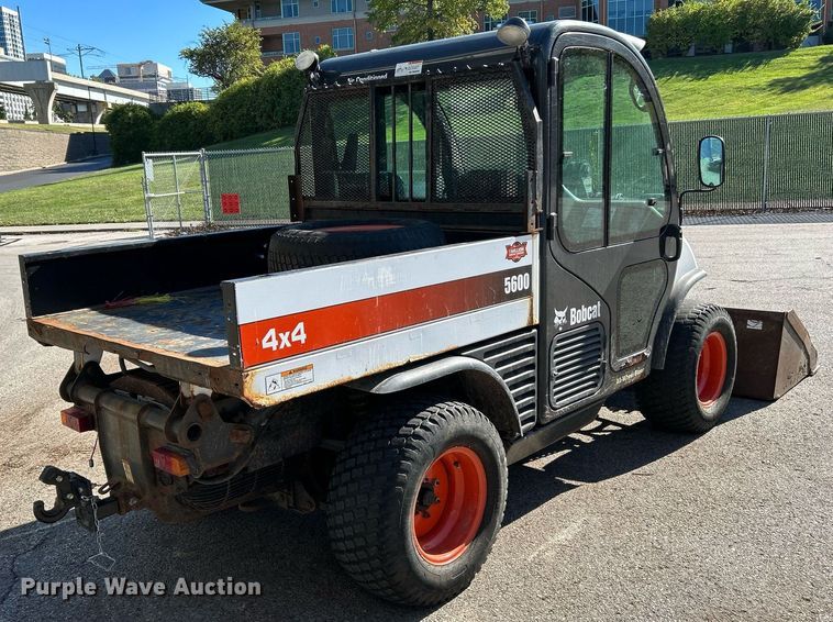 image for item NQ9973 2016 Bobcat 5600  utility vehicle