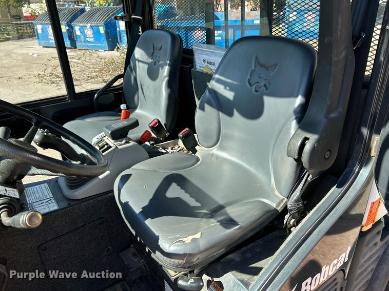 image for item NQ9973 2016 Bobcat 5600  utility vehicle