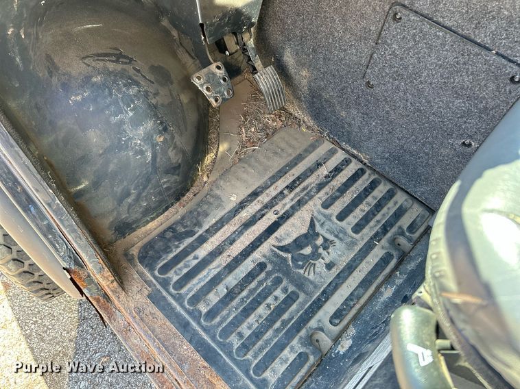 image for item NQ9973 2016 Bobcat 5600  utility vehicle