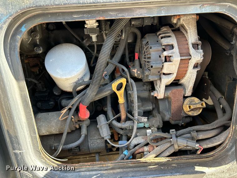 image for item NQ9973 2016 Bobcat 5600  utility vehicle