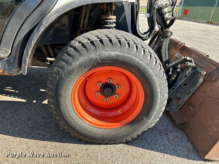 image for item NQ9973 2016 Bobcat 5600  utility vehicle