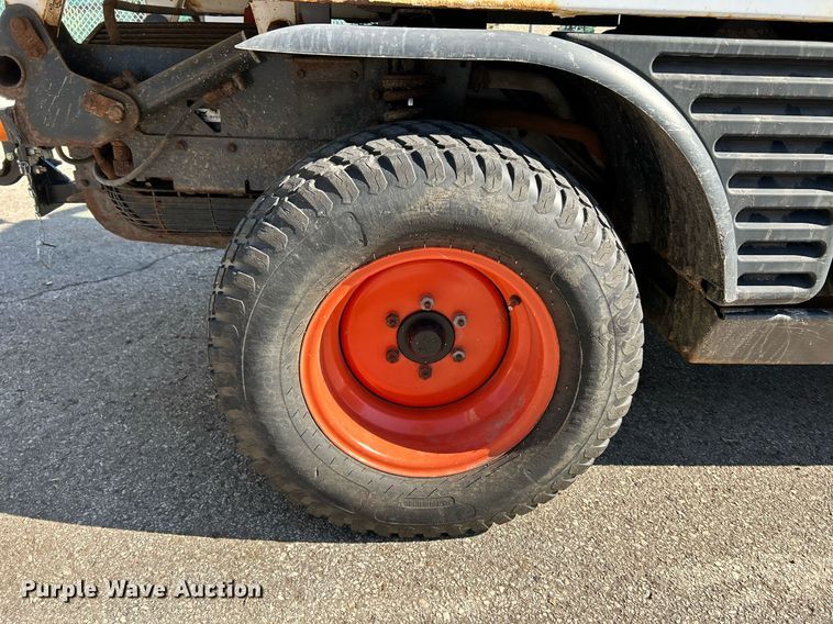 image for item NQ9973 2016 Bobcat 5600  utility vehicle