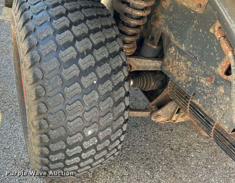 image for item NQ9973 2016 Bobcat 5600  utility vehicle