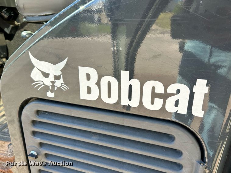 image for item NQ9973 2016 Bobcat 5600  utility vehicle