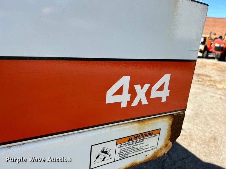 image for item NQ9973 2016 Bobcat 5600  utility vehicle