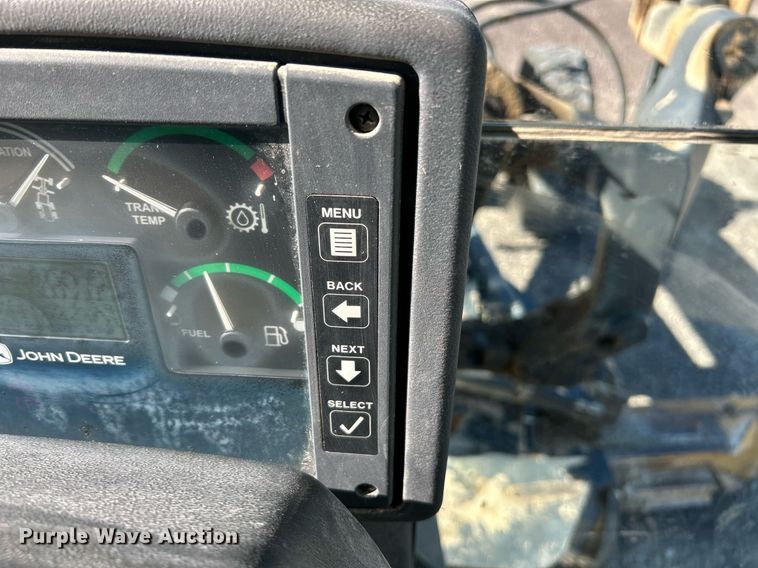 image for item NQ9983 2007 John Deere 772D motor grader