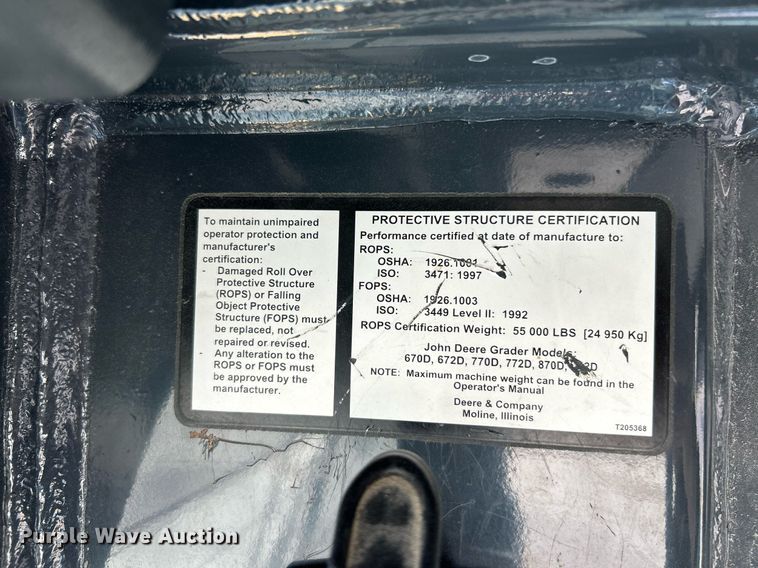 image for item NQ9983 2007 John Deere 772D motor grader