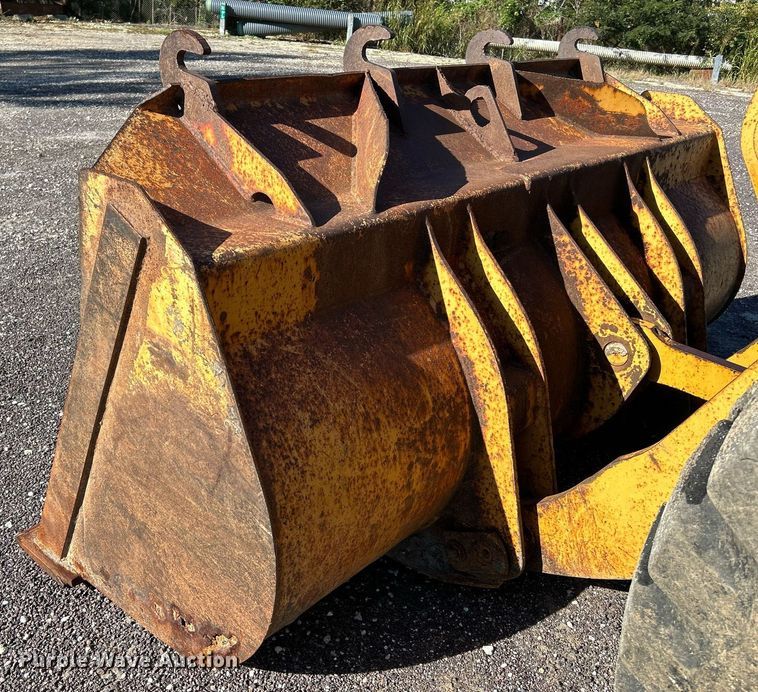 image for item NQ9984 1996 Dresser 518 wheel loader