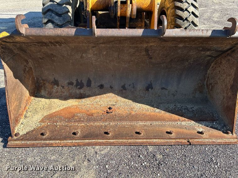 image for item NQ9984 1996 Dresser 518 wheel loader