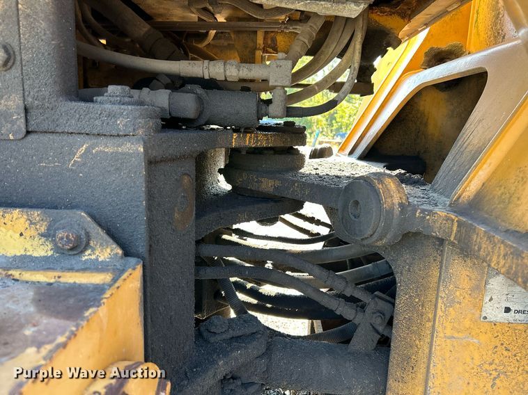 image for item NQ9984 1996 Dresser 518 wheel loader