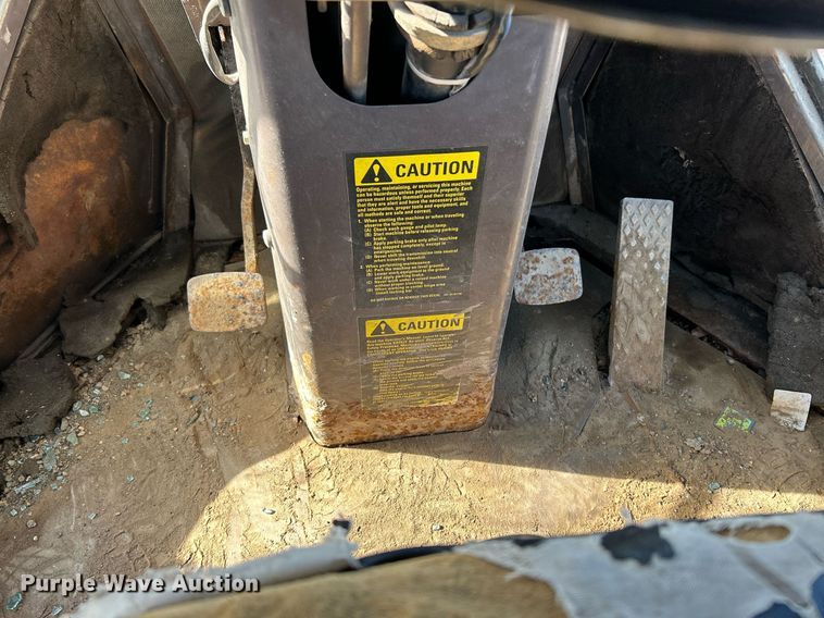 image for item NQ9984 1996 Dresser 518 wheel loader