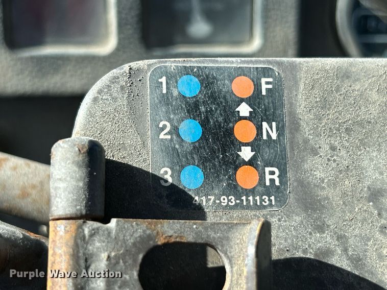 image for item NQ9984 1996 Dresser 518 wheel loader