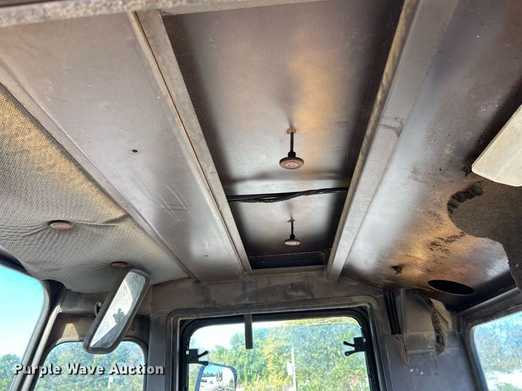 image for item NQ9984 1996 Dresser 518 wheel loader