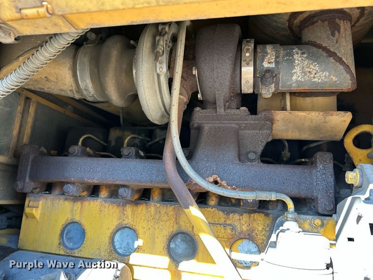 image for item NQ9984 1996 Dresser 518 wheel loader