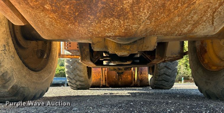 image for item NQ9984 1996 Dresser 518 wheel loader