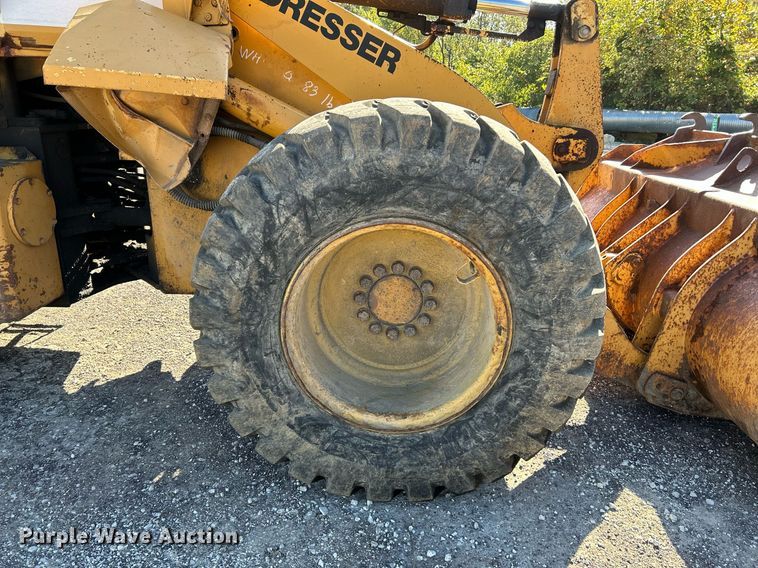 image for item NQ9984 1996 Dresser 518 wheel loader