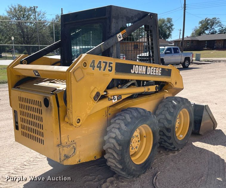 image for item NX9890 1995 John Deere 4475  skid steer loader