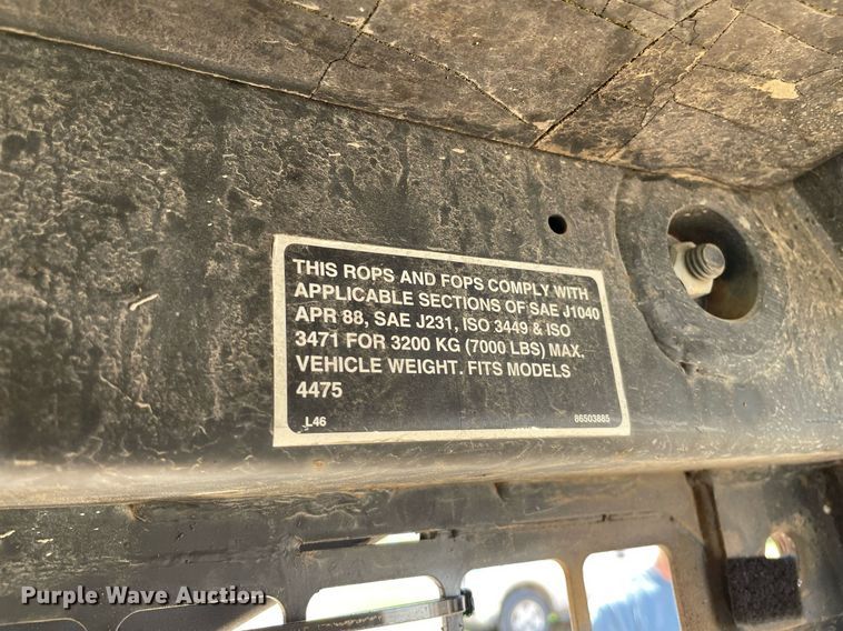 image for item NX9890 1995 John Deere 4475  skid steer loader