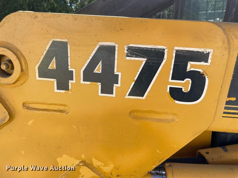 image for item NX9890 1995 John Deere 4475  skid steer loader