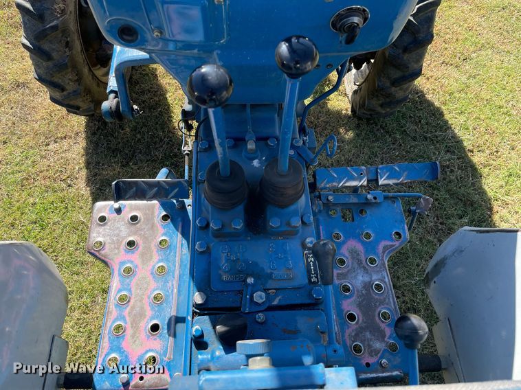 image for item NX9891 1985 Ford 1710  MFWD tractor