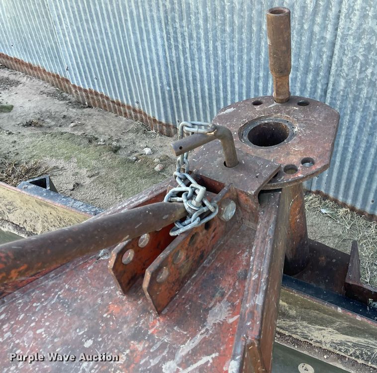 image for item NX9894 Independent  three point blade