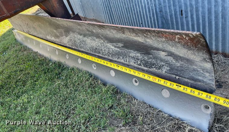 image for item NX9894 Independent  three point blade