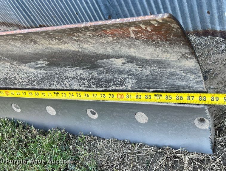 image for item NX9894 Independent  three point blade