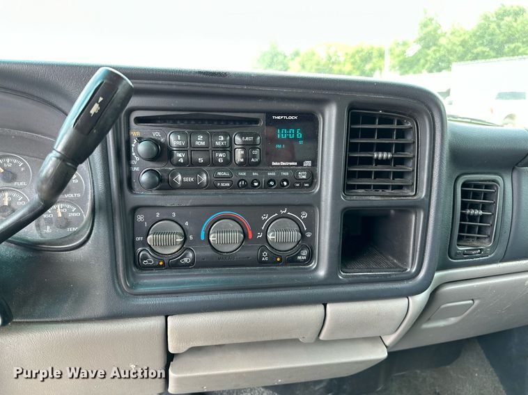 image for item OG9062 2001 Chevrolet Tahoe  SUV