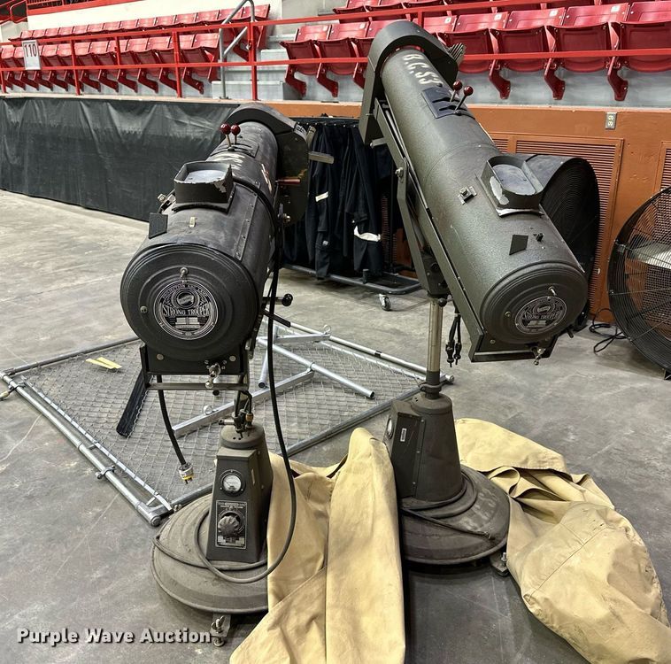 image for item OK9013 (2) Strong Trouper projection lamps