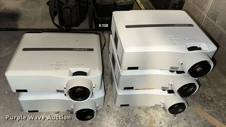 image for item OK9017 (13) projectors