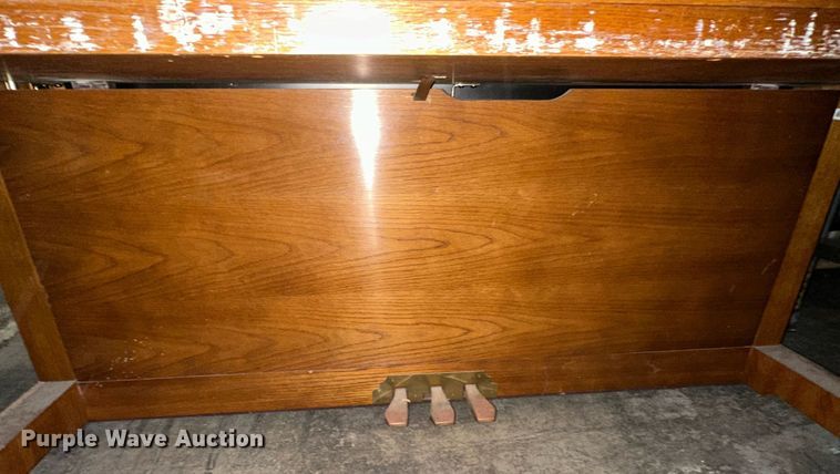 image for item OK9024 (2) Pianos