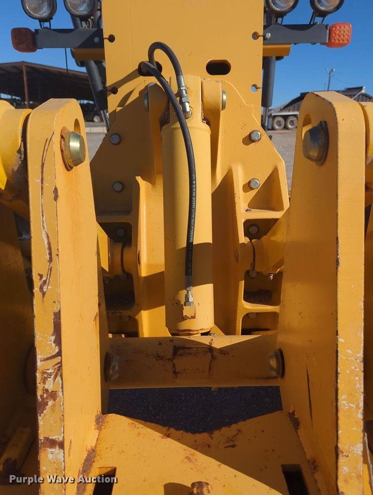 image for item OL9034 2012 John Deere 772GP  motor grader