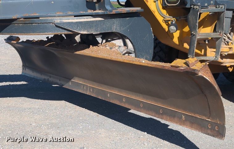 image for item OL9034 2012 John Deere 772GP  motor grader