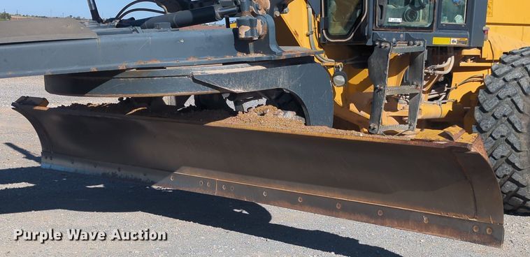 image for item OL9034 2012 John Deere 772GP  motor grader