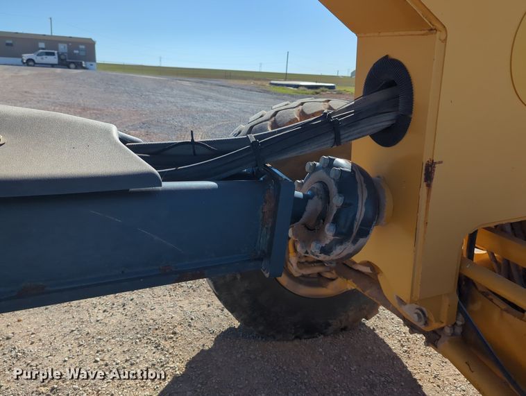 image for item OL9034 2012 John Deere 772GP  motor grader