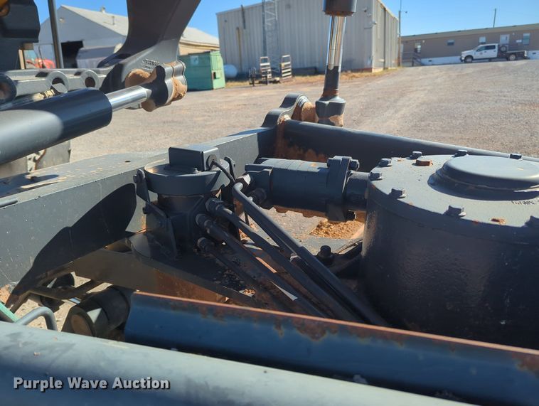 image for item OL9034 2012 John Deere 772GP  motor grader