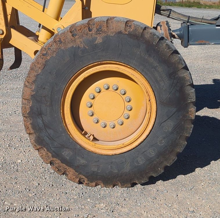 image for item OL9034 2012 John Deere 772GP  motor grader