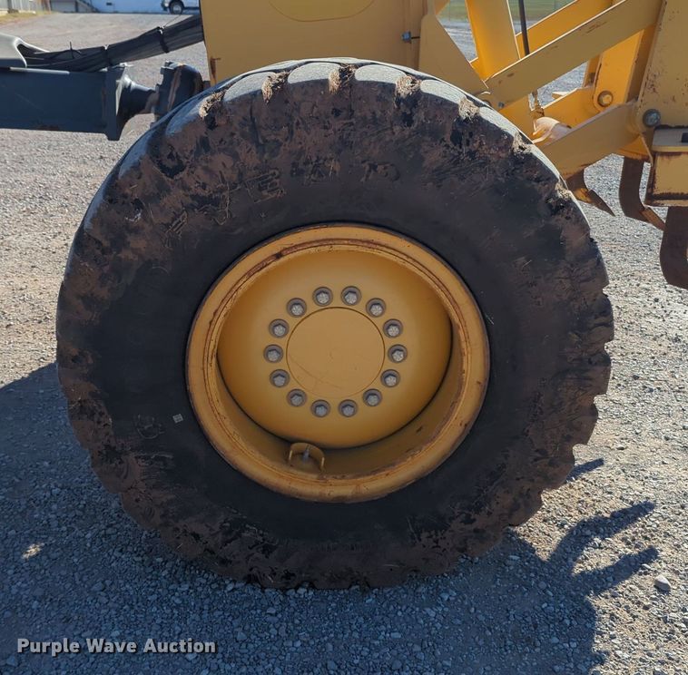 image for item OL9034 2012 John Deere 772GP  motor grader