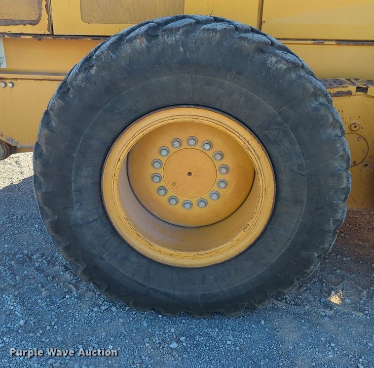 image for item OL9034 2012 John Deere 772GP  motor grader