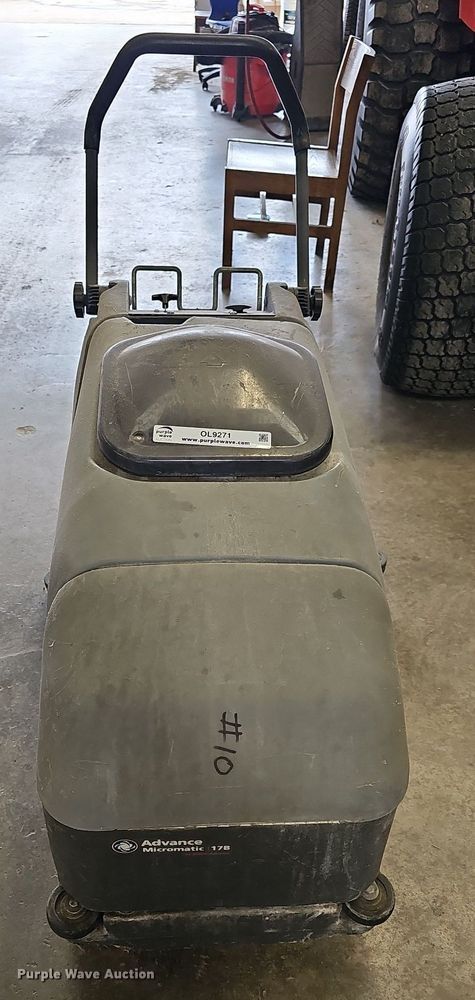 image for item OL9271 Advance Micromatic 17B  floor scrubber