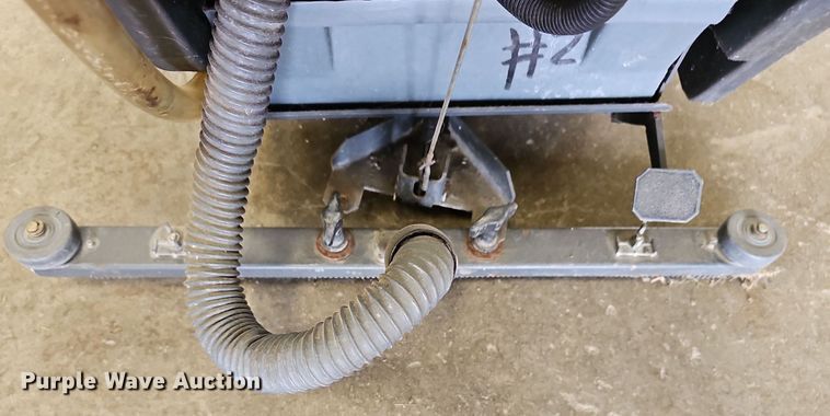 image for item OL9271 Advance Micromatic 17B  floor scrubber