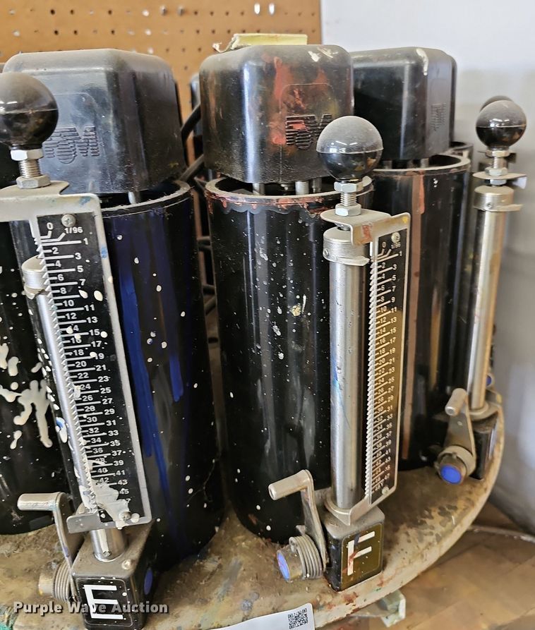 image for item OL9273 Eleven color paint wheel