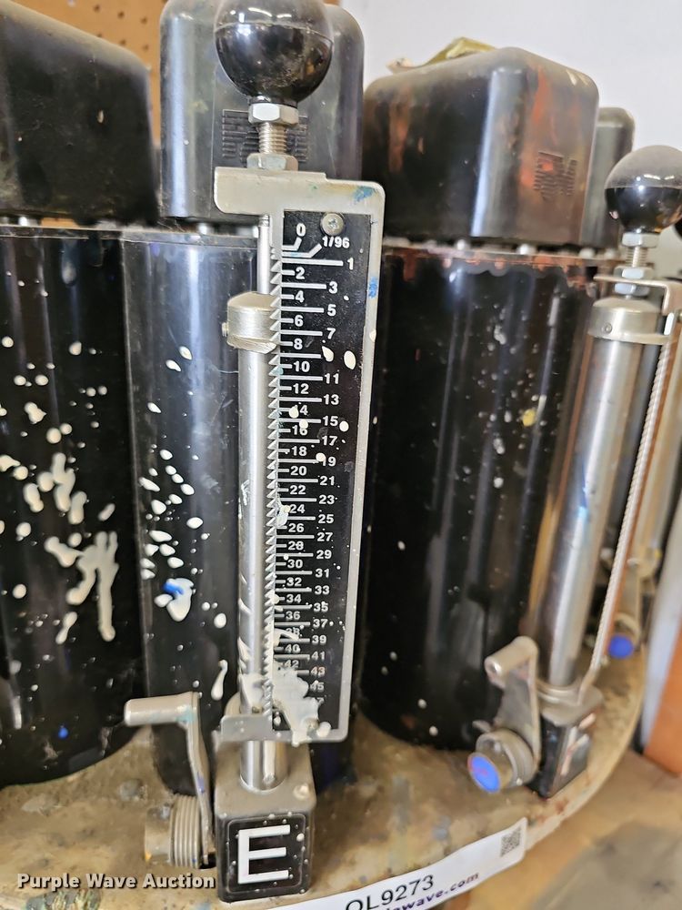 image for item OL9273 Eleven color paint wheel