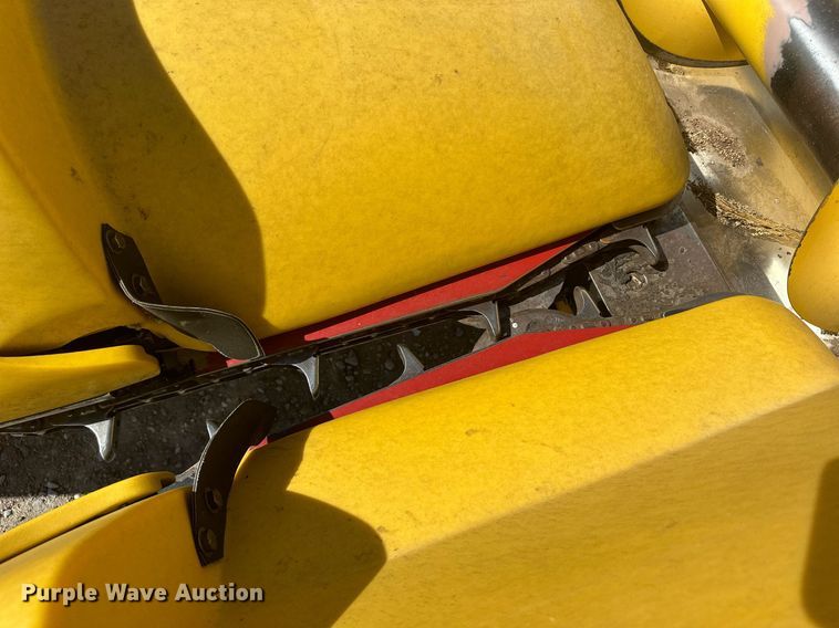 image for item DH1850 New Holland 98C  all-crop head